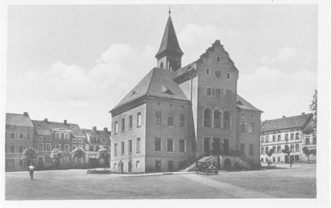 trebnitz_rathaus.jpg
